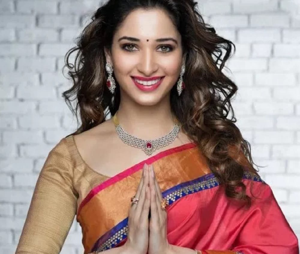 This newyear know about the magical health benefits of doing namaste