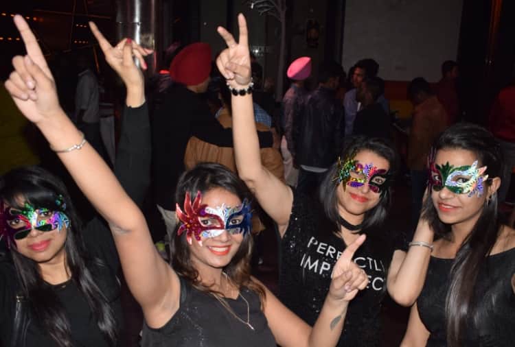 new year 2018 celebration in chandigarh, happy new year