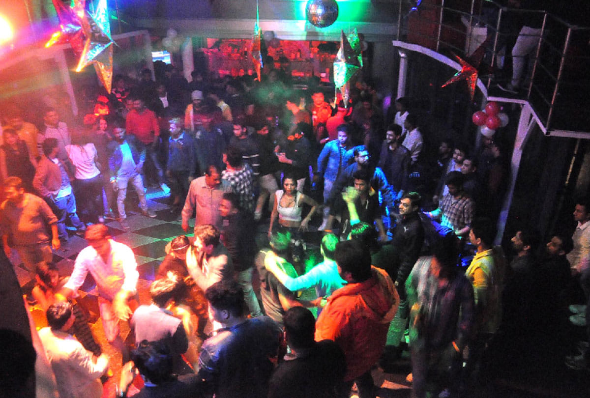 girls molested during new year eve party celebration 2017 in gurugram