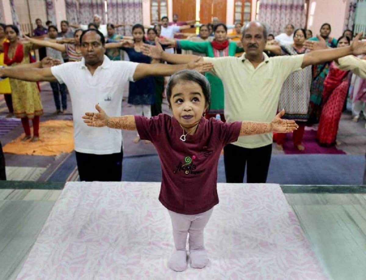 dwarfs celebrity in bollywood and tv industry