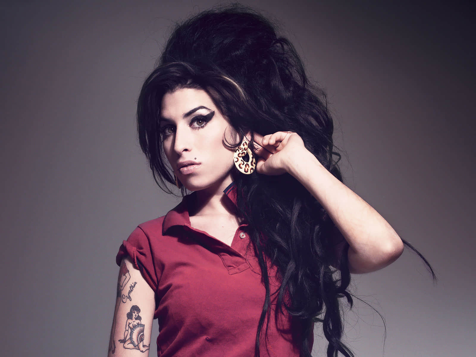 Amy Winehouse father says my daughter visit my home as a ghost