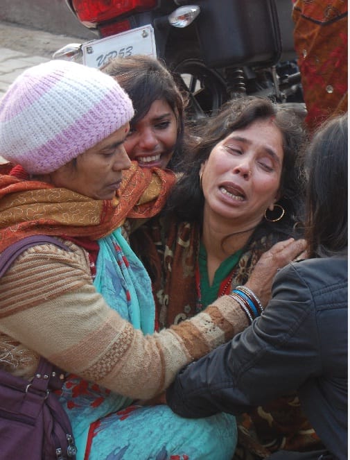 दो सड़क हादसों में छात्र और मजदूर की मौत