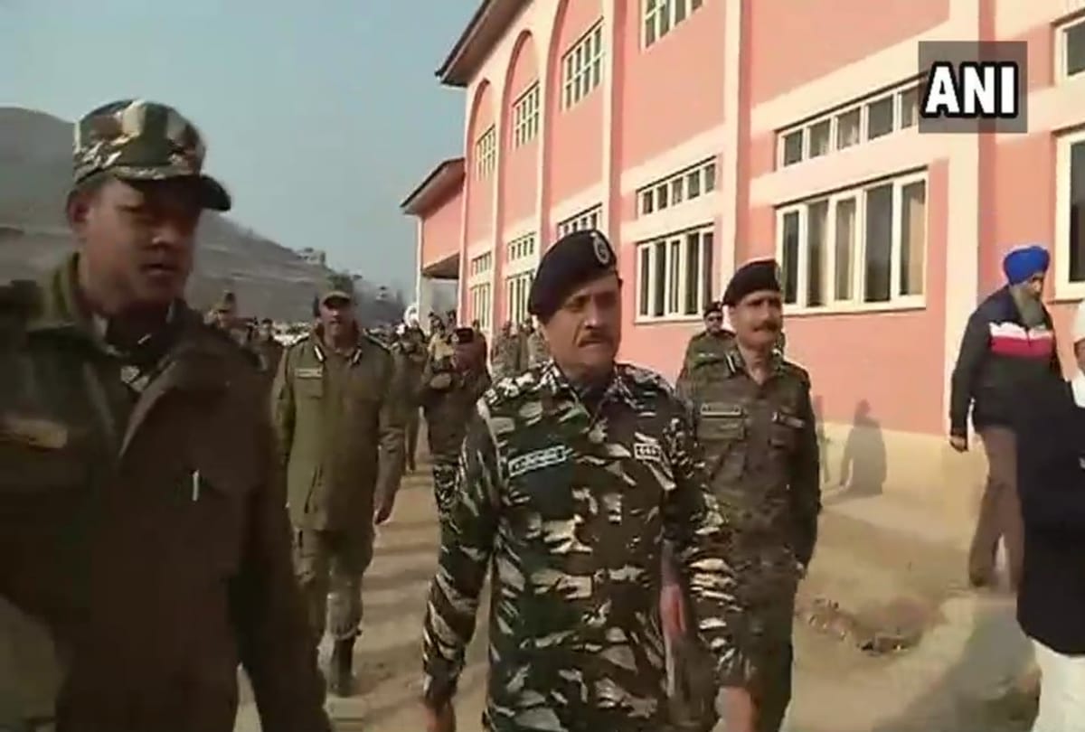 today, DG CRPF Rajiv Bhatnagar visited the CRPF camp in Pulwama
