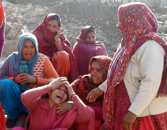 विवाहिता की संदिग्ध मौत, हत्या का आरोप