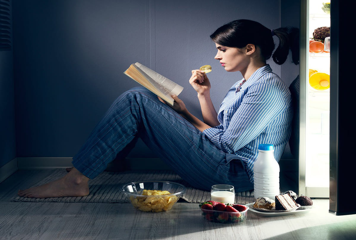you should never eat these 7 foods at night 