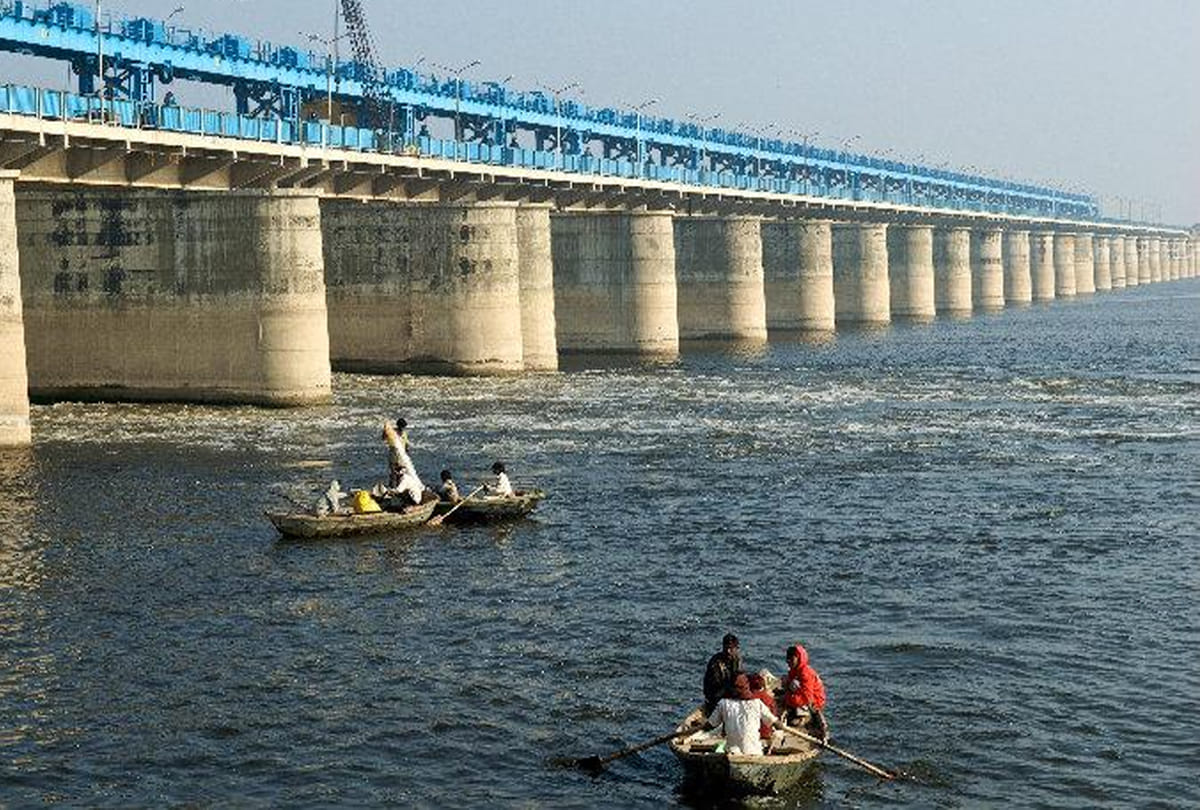 student drowned in river at ganga bairaj kanpur