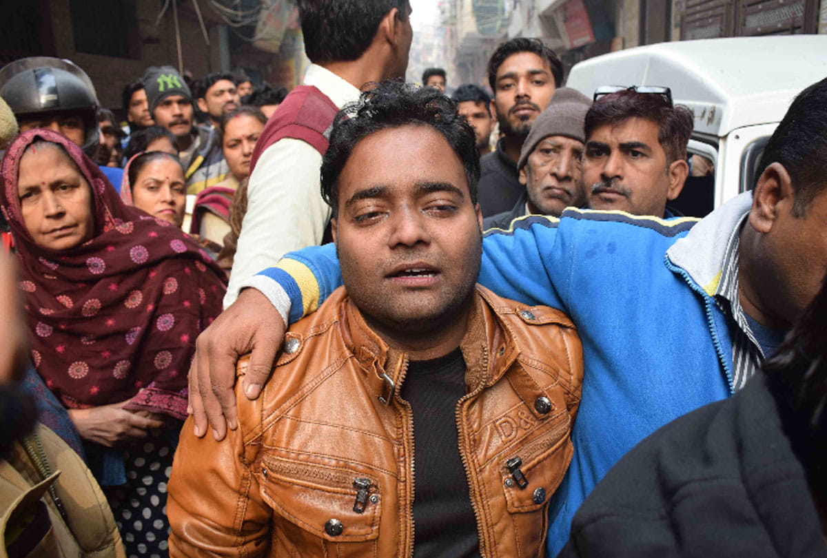 Engineer Committed Suicide And Left Suicide Note in delhi