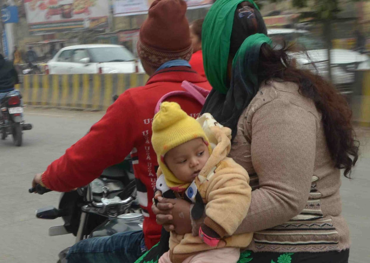 Child care in winter Risk of pneumonia in children due to carelessness in this season, Varanasi CMO gave tips
