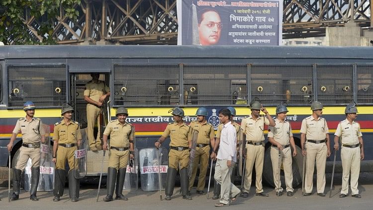 प्रकाश अंबेडकर ने किया महाराष्ट्र बंद वापस लेने का ऐलान, Cm बोले- हिंसा ...