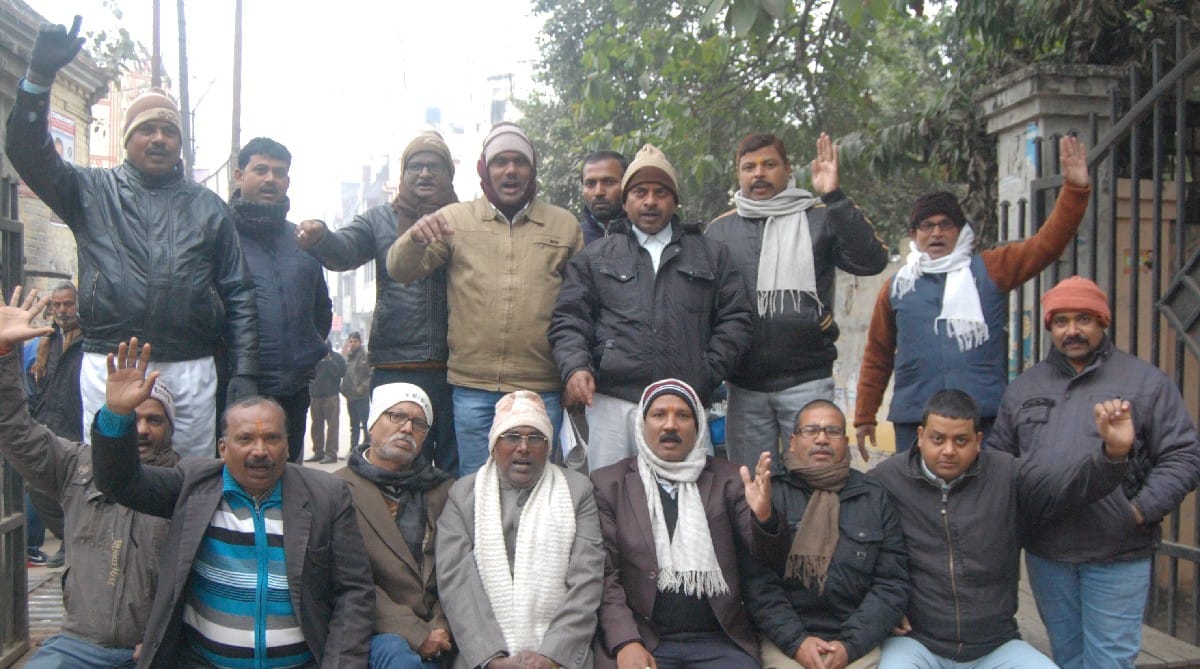 अधिवक्ताओं ने किया प्रदर्शन
