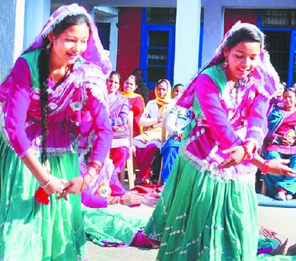 रंगारंग सांस्कृतिक प्रस्तुतियों से मोह लिया मन