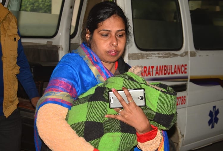 karnal girl child died in 10 hours of birth due to strike