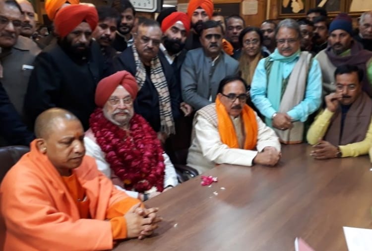 hardeep singh puri filed nomination for rajyasabha sadasya upchunav