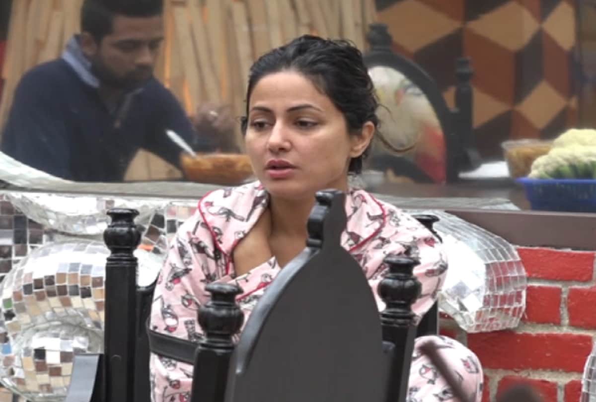 Bigg Boss 11 contestant Shilpa Shinde says I did not like when Akash Dadlani kisses me 