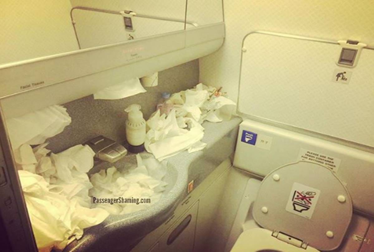 These passengers shaming images just for laugh