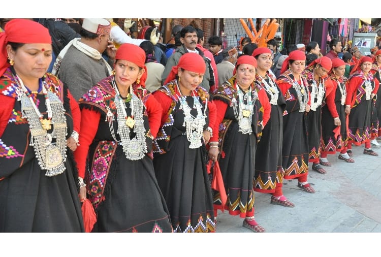 manali winter festival and kullu nati faor beti bachao beti padhao