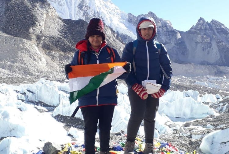 poorva dhavan hosted tiranga at everest base camp