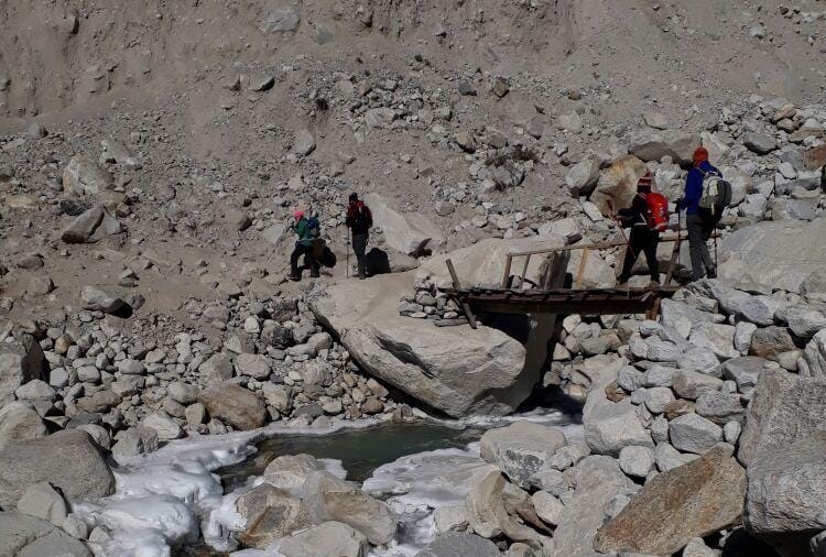poorva dhavan hosted tiranga at everest base camp
