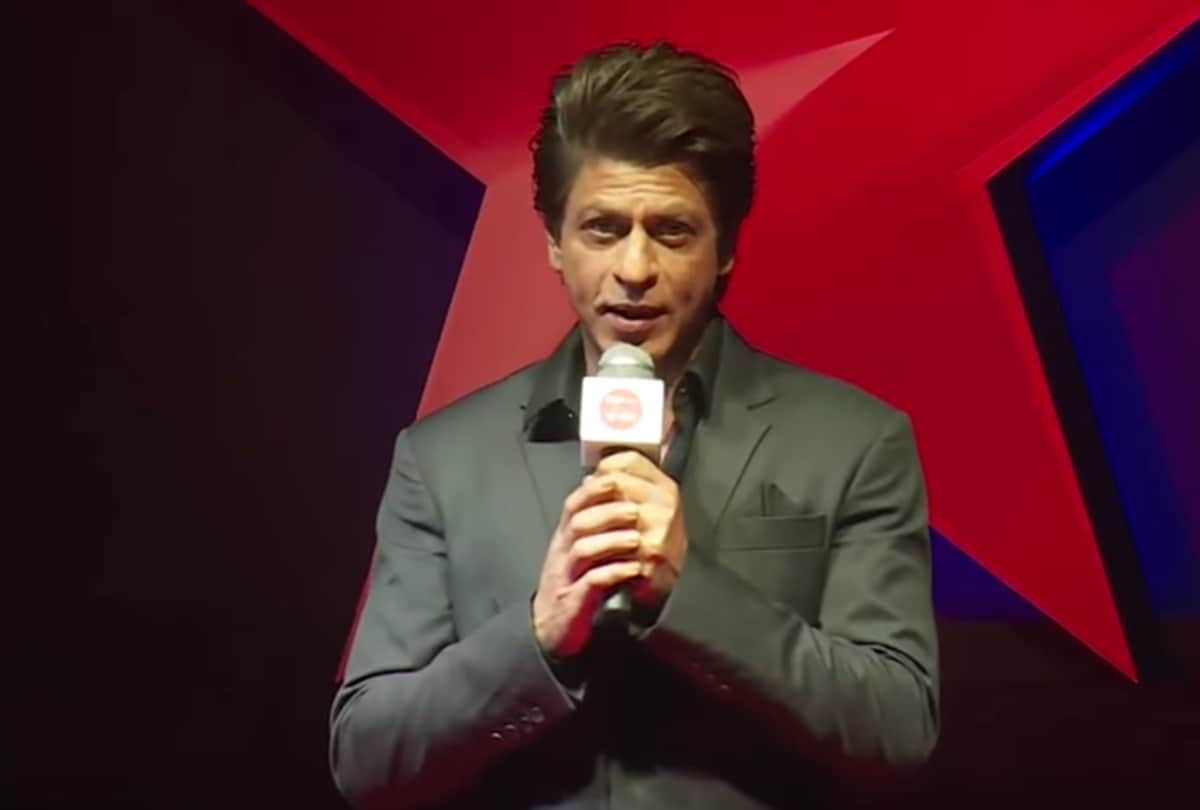 Shah Rukh Khan Going to make his Ott Debut Pathaan Actor Web Series will Stream on Disney Plus Hotstar