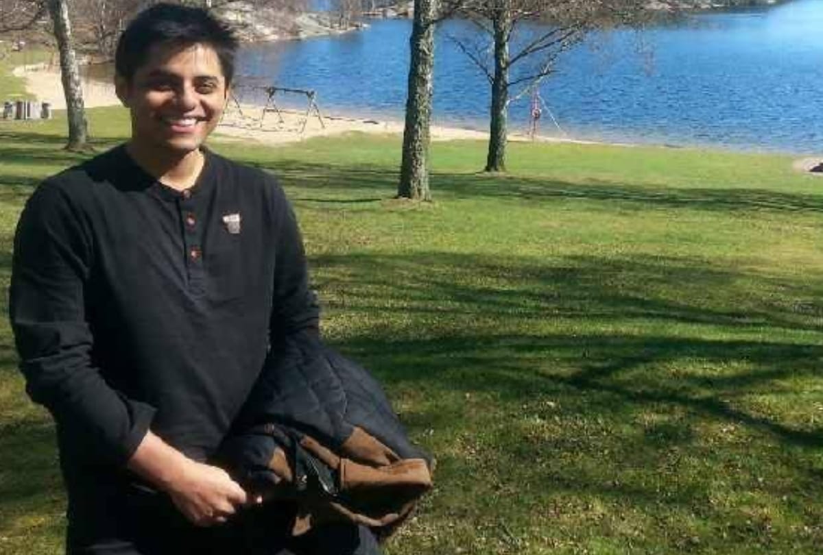 Engineer Committed Suicide And Left Suicide Note in delhi