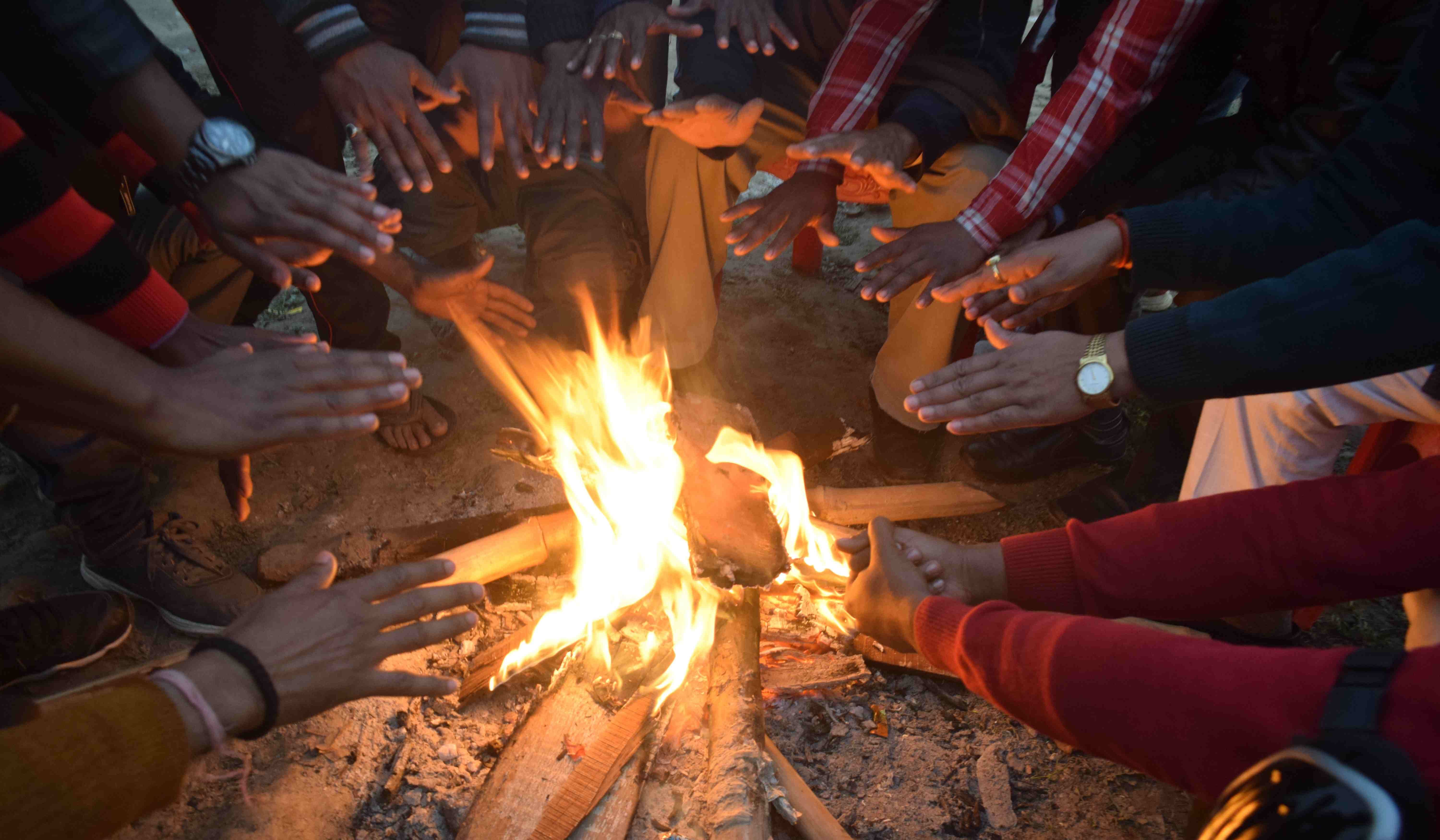 Sunday cold day due to mercury being five degrees below normal in Gorakhpur