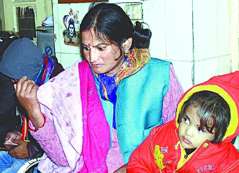 भाजपा नेता के घर में घुसकर तलवार से हमला, दंपति घायल