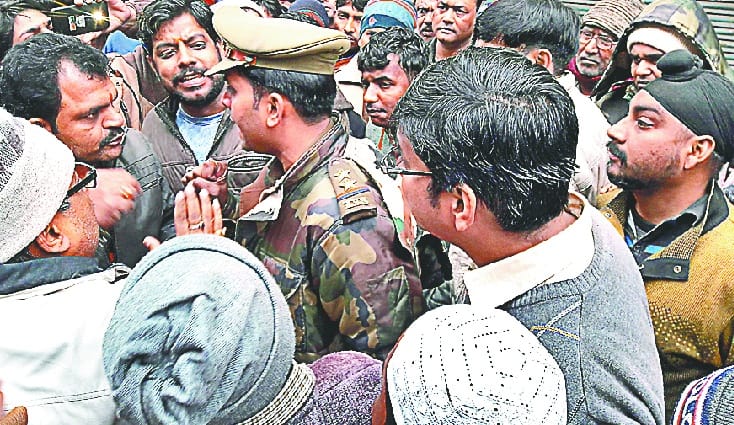 Opposition to remove encroachment
