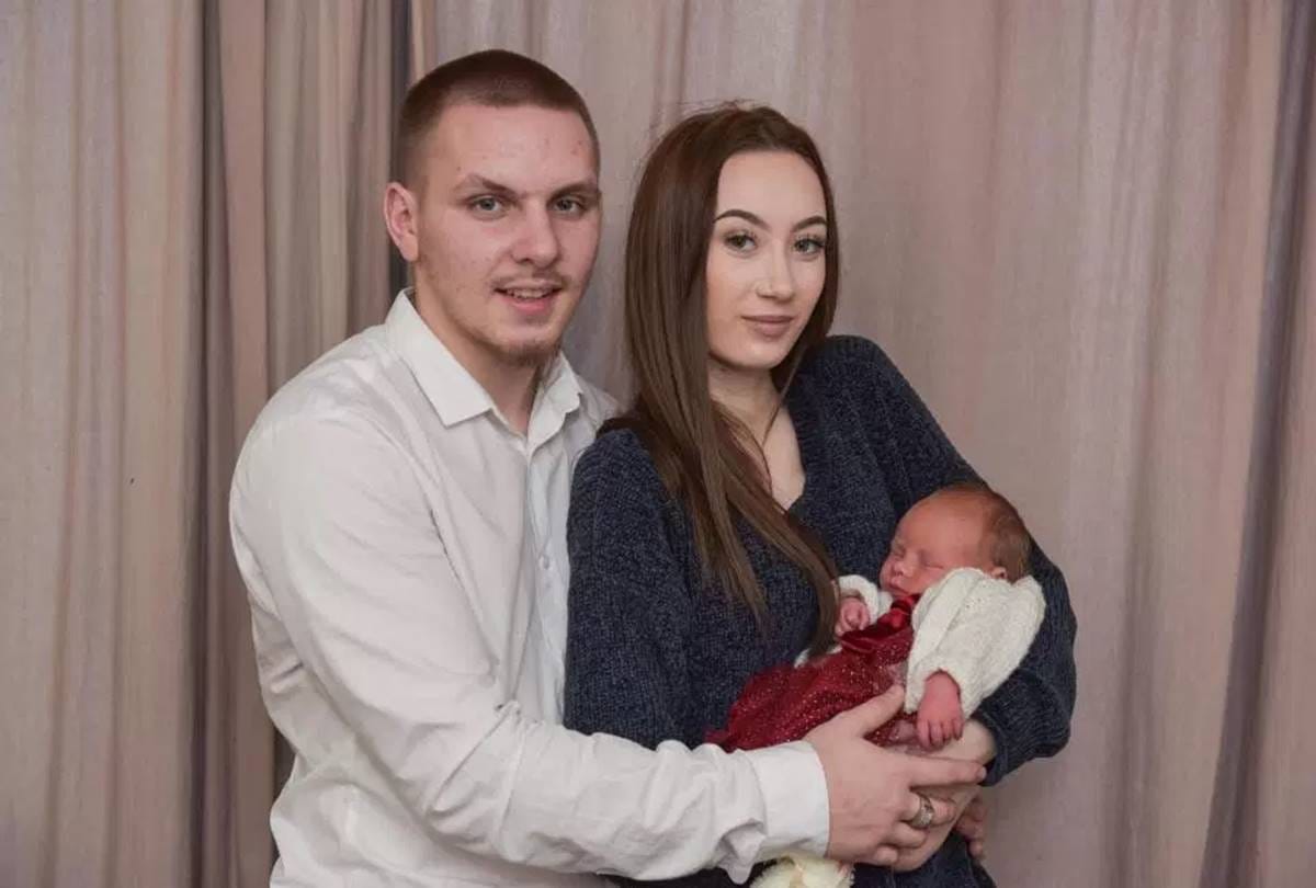 Bride gives birth a baby on her wedding day