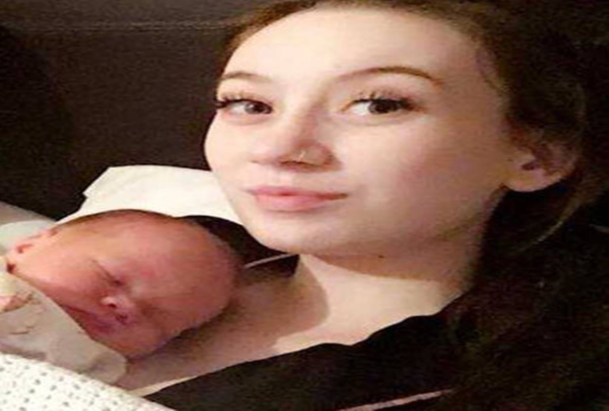 Bride gives birth a baby on her wedding day