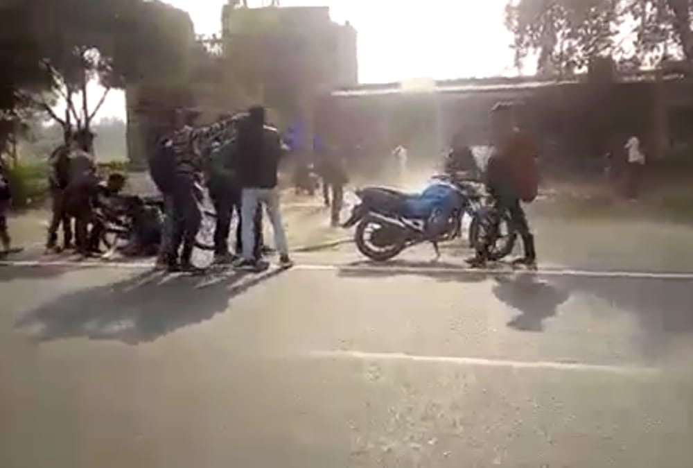 son of a sub inspector got beaten in raebareli.