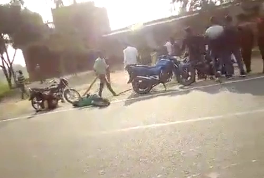 son of a sub inspector got beaten in raebareli.