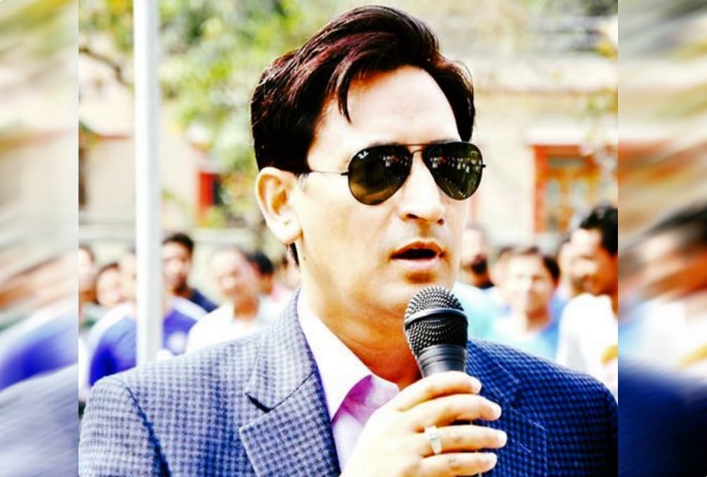 Three forms of Kumaon Commissioner Deepak Rawat in two days in nainital