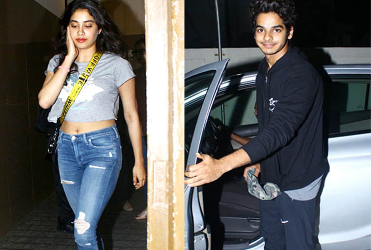 Ishaan Khatter and Janhvi Kapoor spotted outside a multiplex with Sridevi and Boney Kapoor