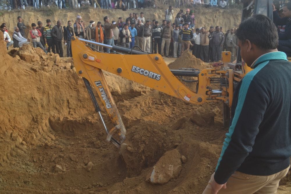 two girl child died in etha after soil rock mishup