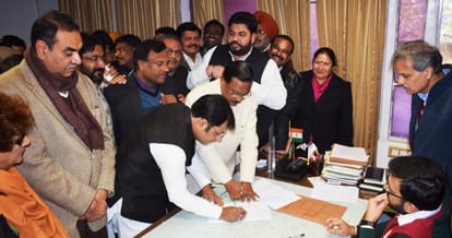 Mayor Asha Jaswal filed nomination against party's decision