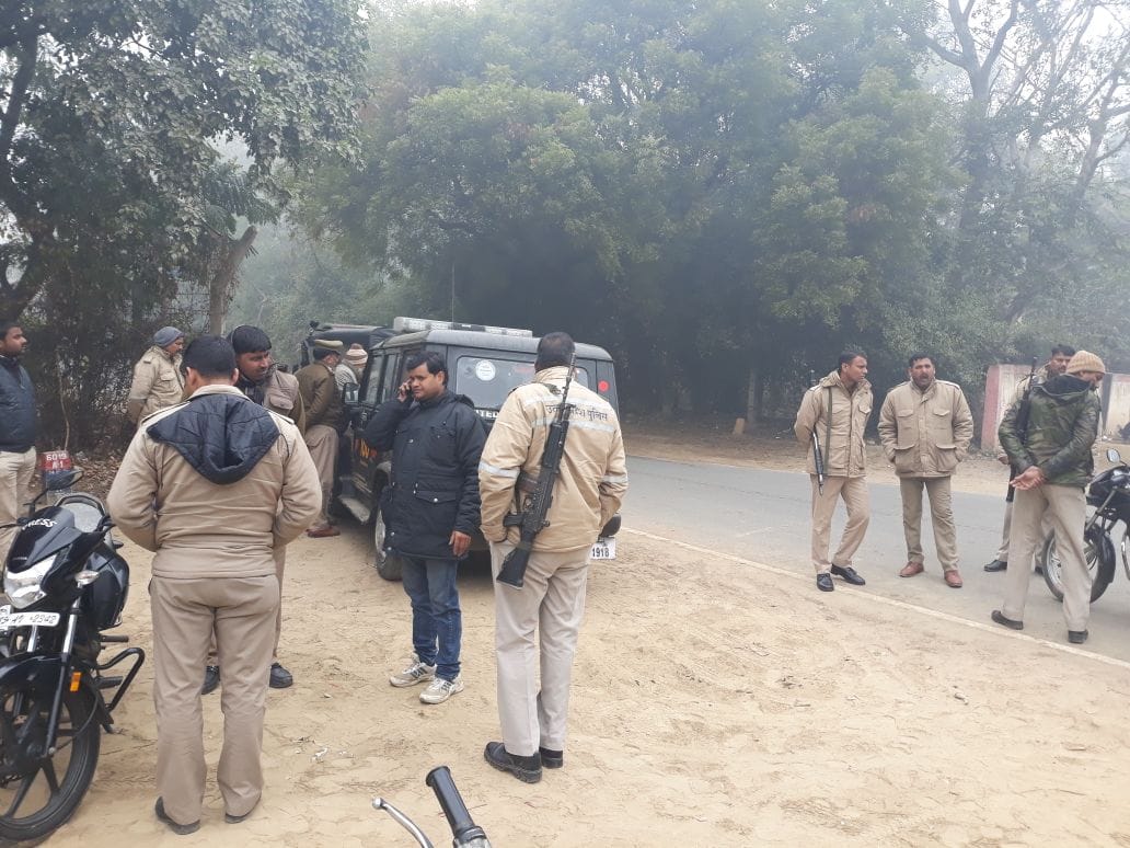 Former gram pradhan dead body found on National Highway