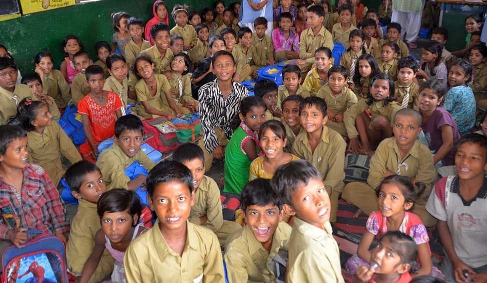 school management commitee will distribute sweater from 6 jan