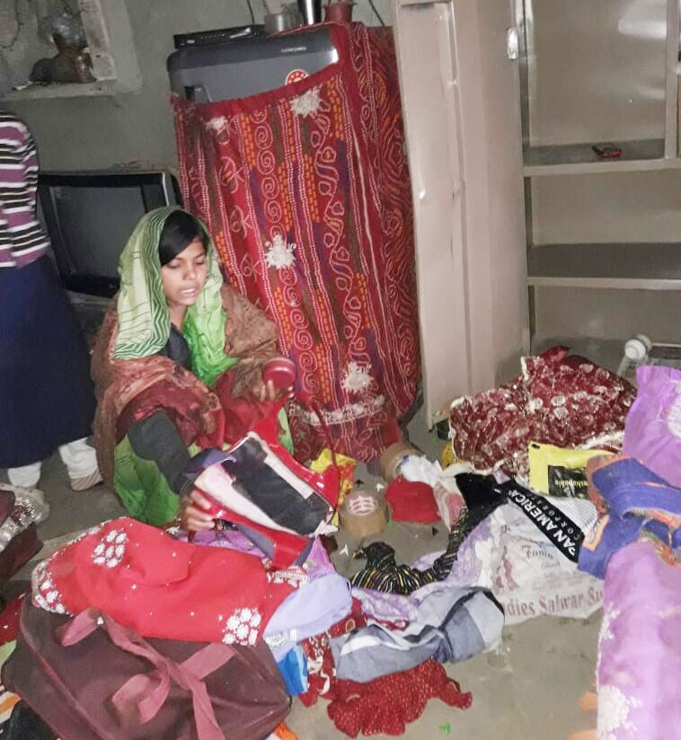 robbery in village of agra