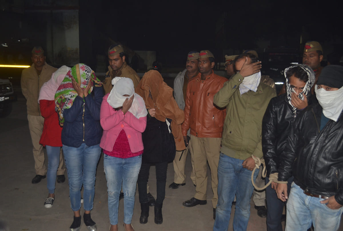 Haryana: Gurugram police arrested four young man and five girl for sex racket 