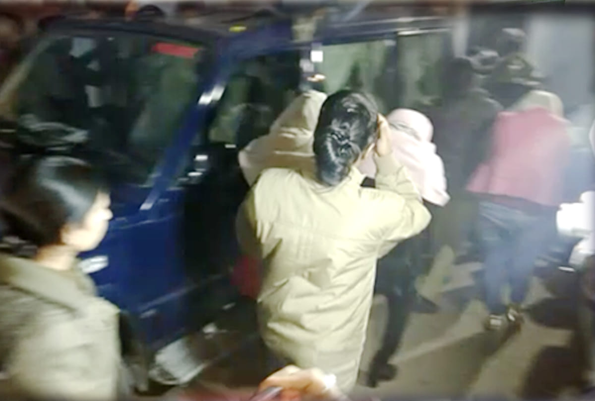 police caught a sex racket in kanpur