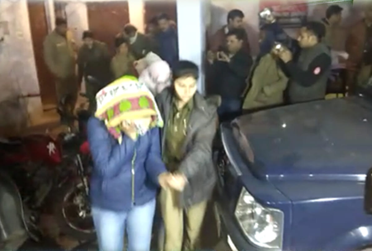 police caught a sex racket in kanpur