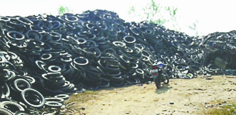 See the stock of old tires of crusher operators
