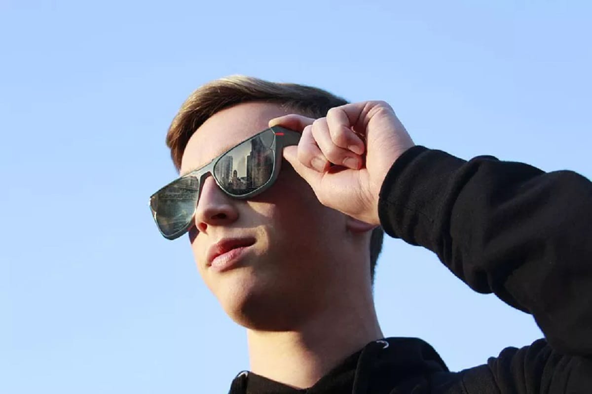 Dont apply eye lenses till viral infection use eyeglasses how to care your eyes