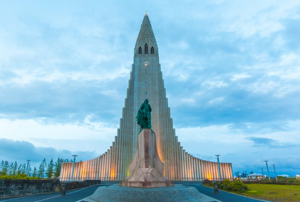 here is list of world most beautiful church