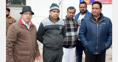 Lakhs of loot in  factory, derabassi crime news