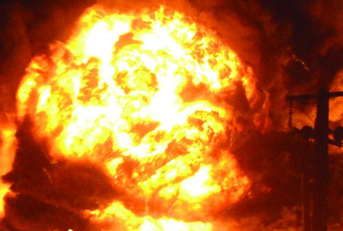 another fire breaks out accident happened in Mumbai where beallasis road building faces the problem