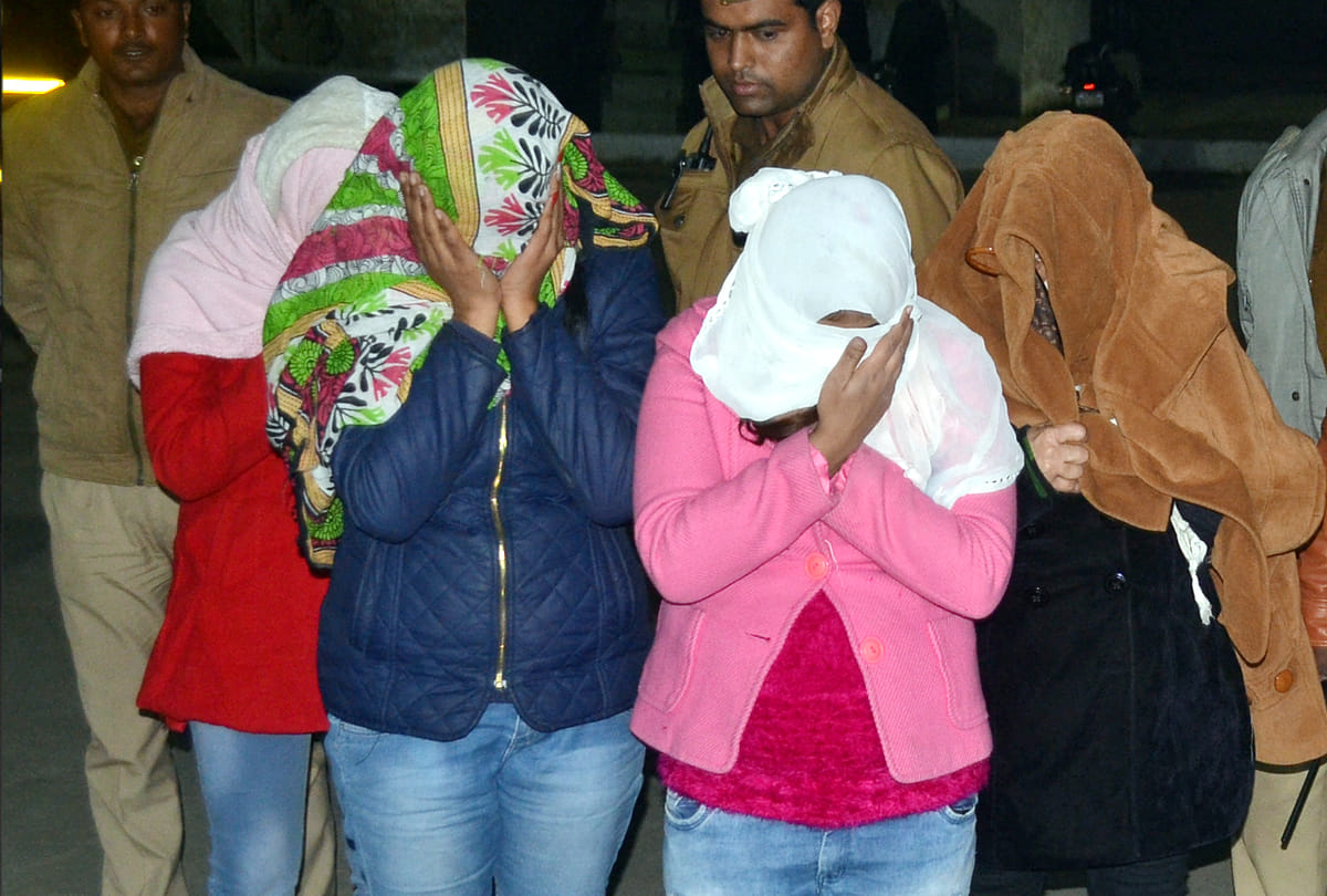 sex racket busted kanpur