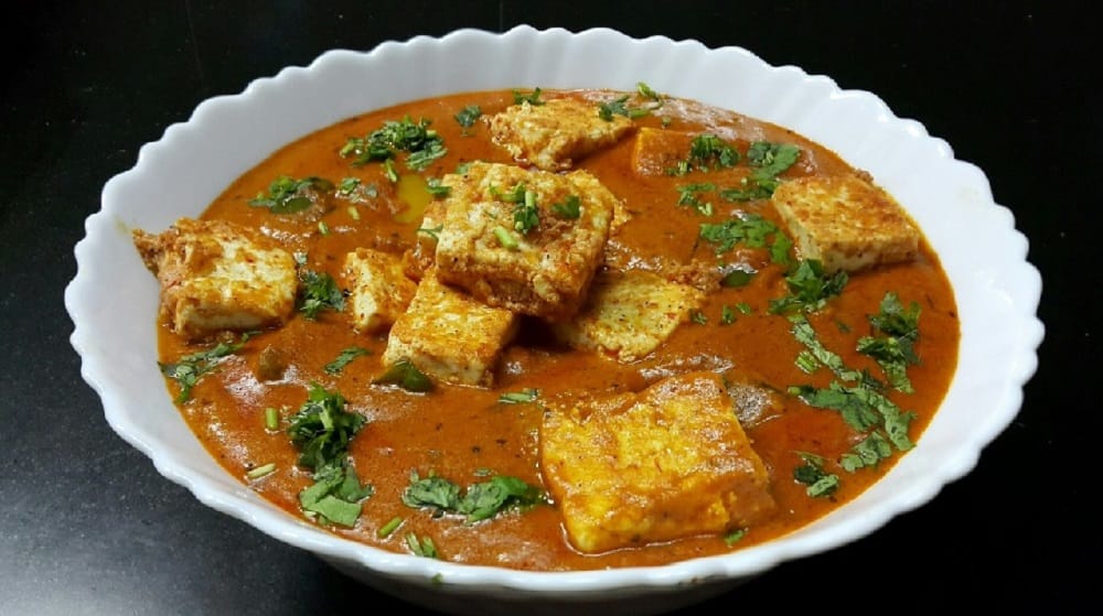 Know lip smacking recipe of mughlai paneer