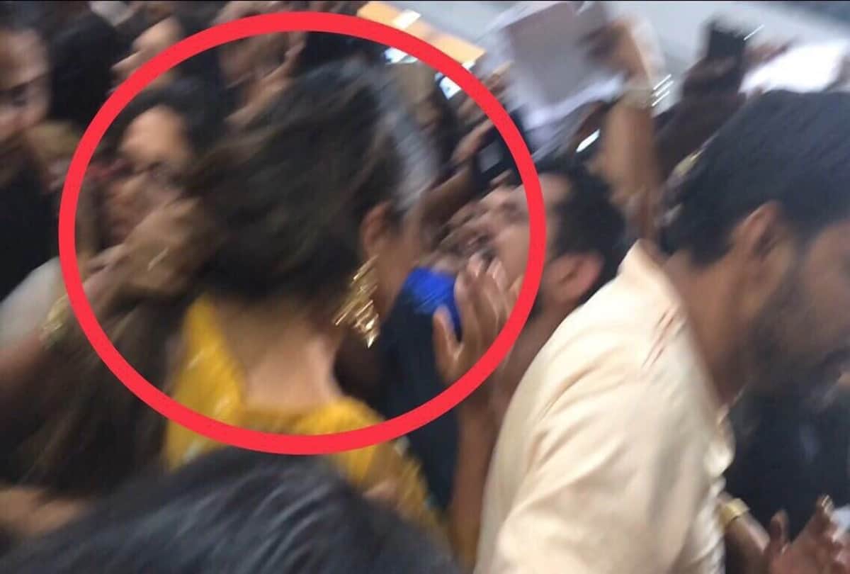 Bigg Boss 11: Fans misbehave with Hina Khan, pull her hair