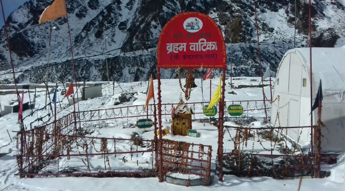 snowfall in kedarnath photos uttarakhand